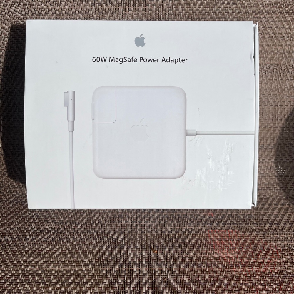 Apple 60W MagSafe Power Adapter MacBook Pro 13 L-Style Connector White MC461LL/A